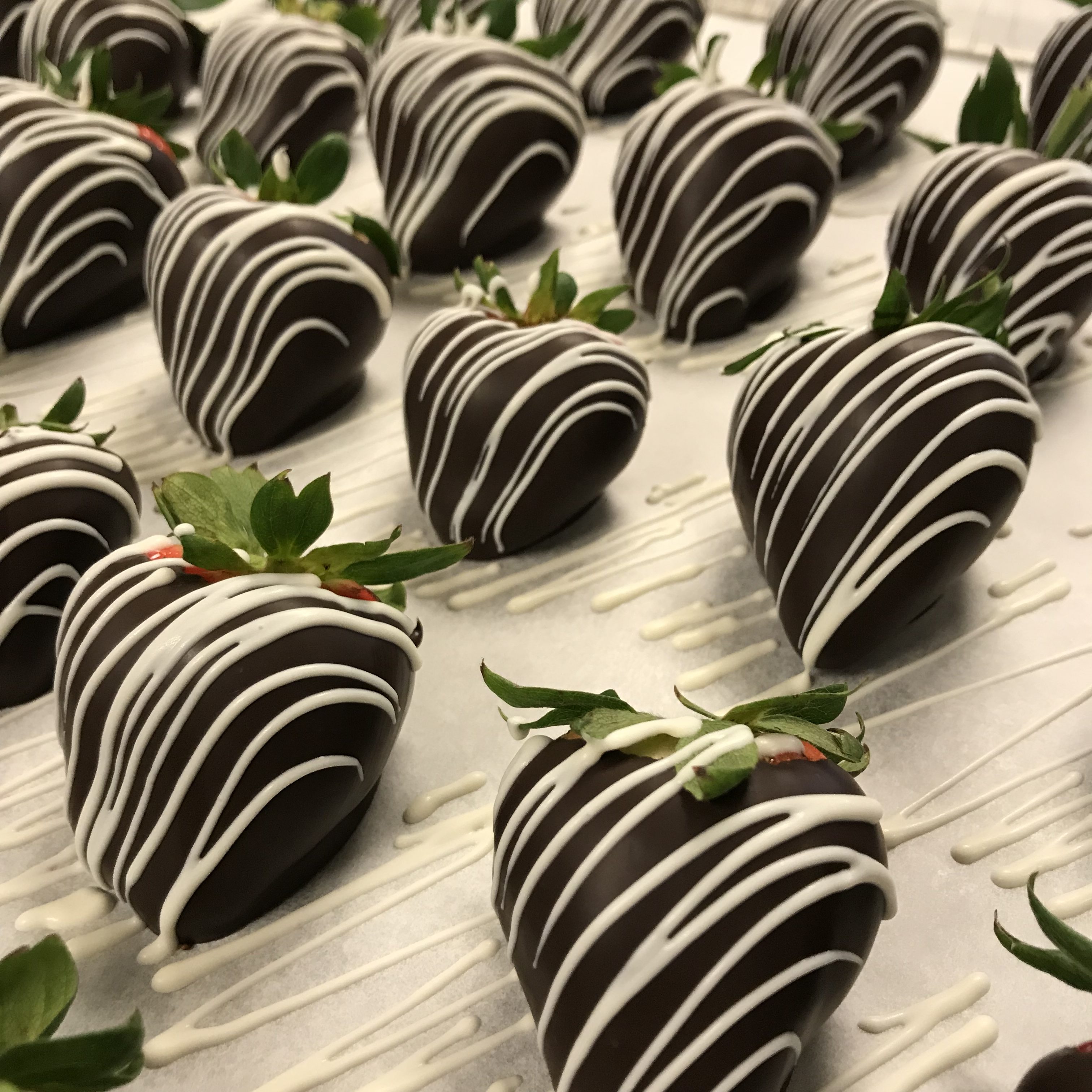 CHOCOLATE STRAWBERRIES